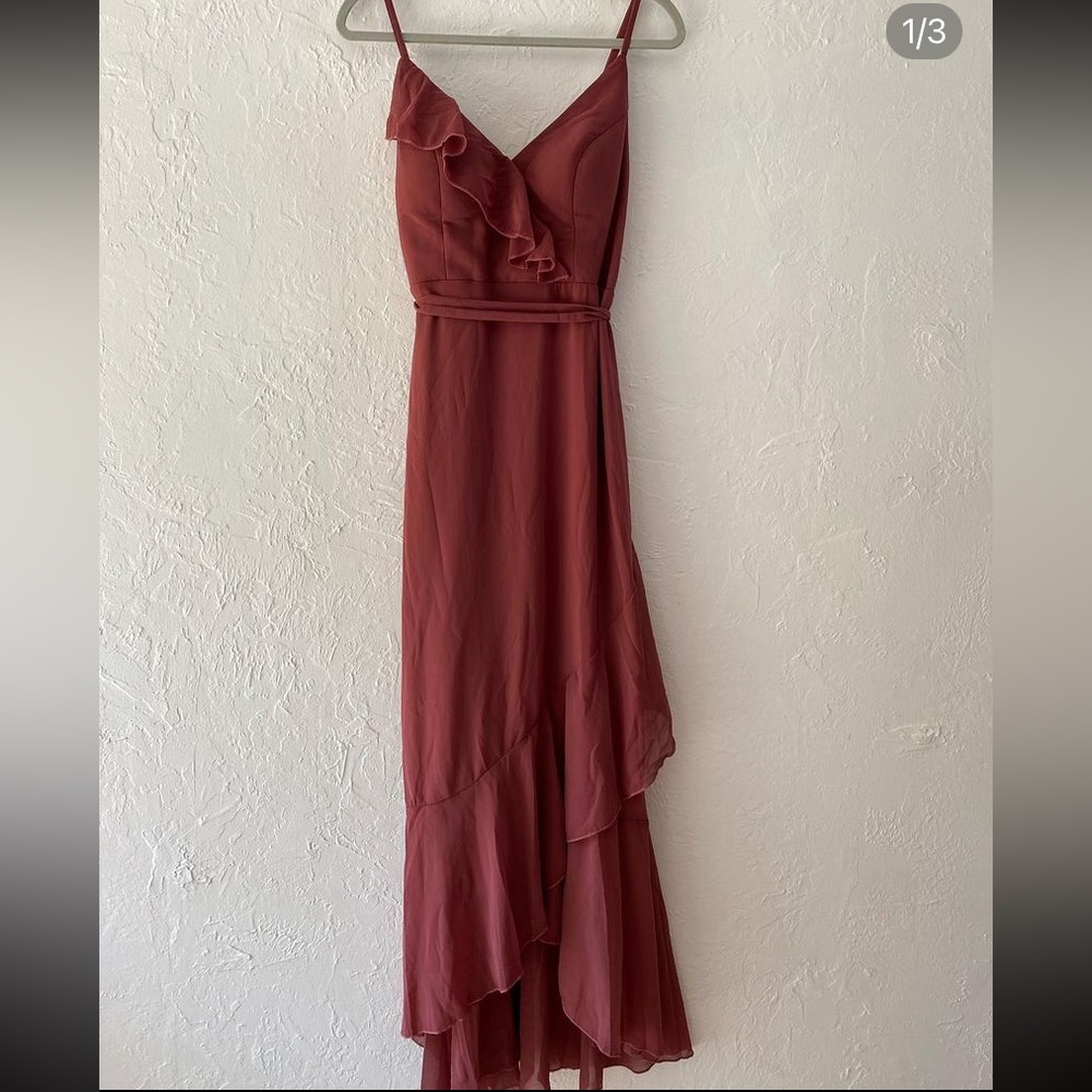 Shein ruffle trim dress in Redwood. Never worn. Size 12. Built in bra.